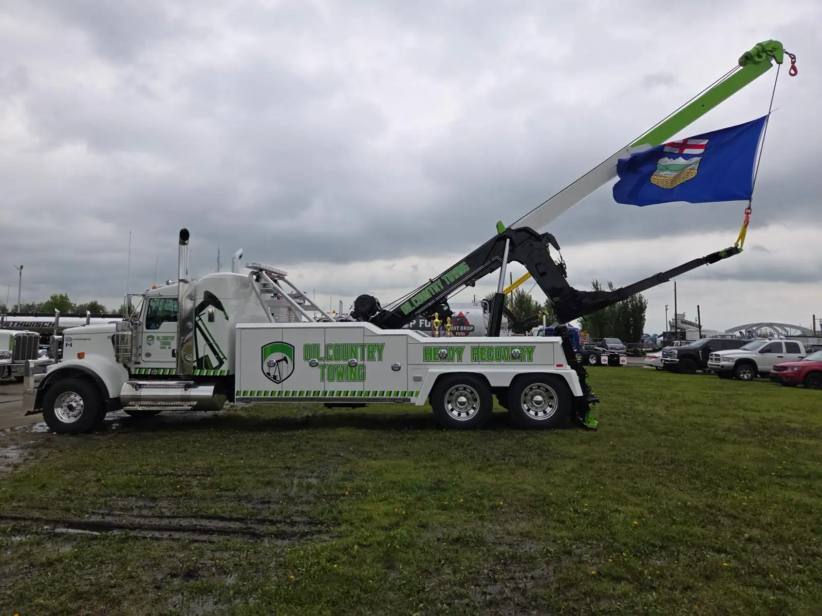 Oil Country Towing Heavy Recovery Truck Build